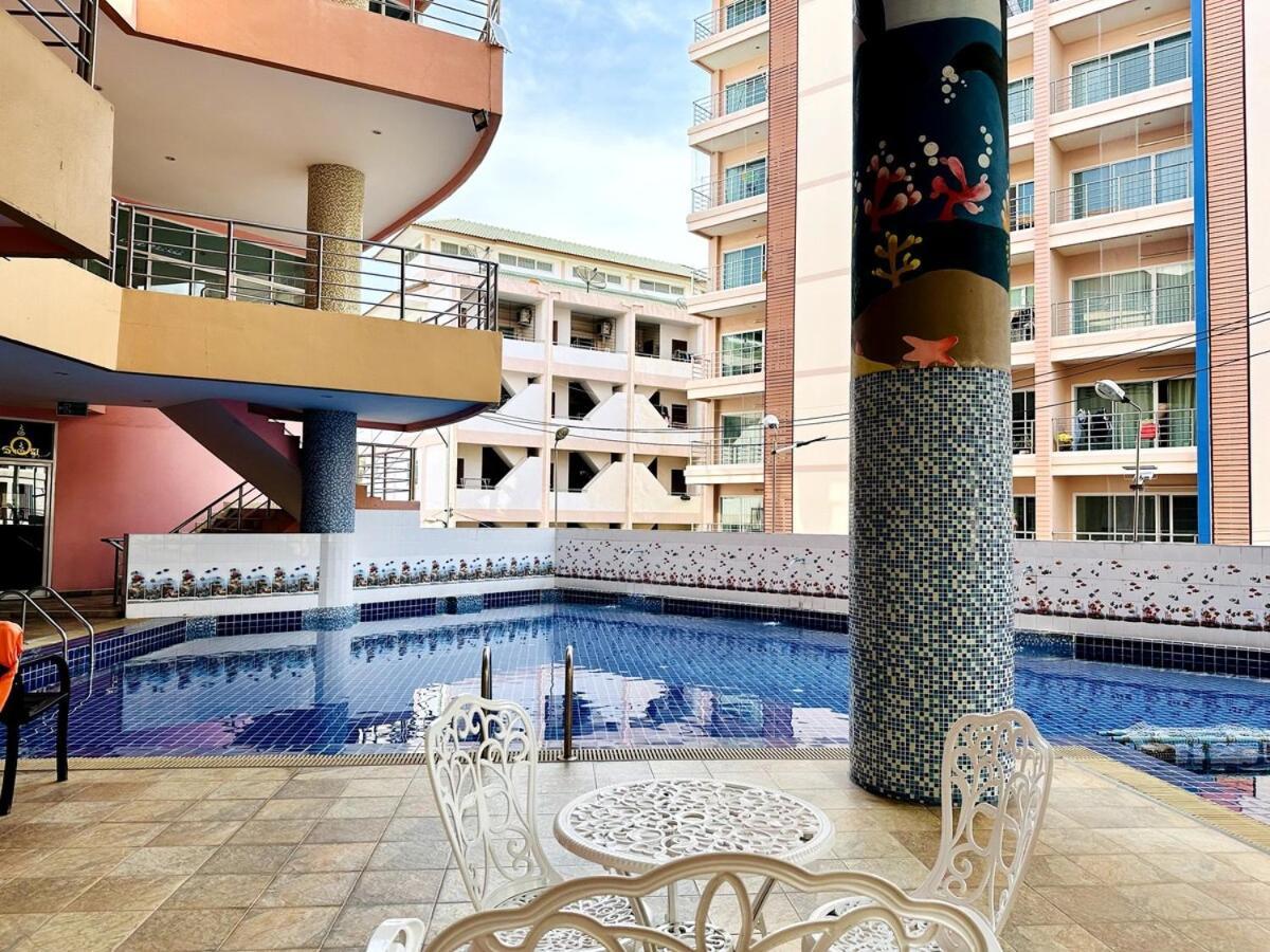 Wisdom Burg Bangsaen, Pool, Gym Aparthotel Ban Rong Khoei Eksteriør bilde
